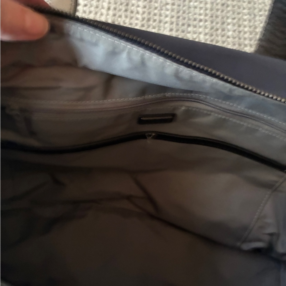 Away Everywhere Tote: Navy blue - Picture 2 of 5